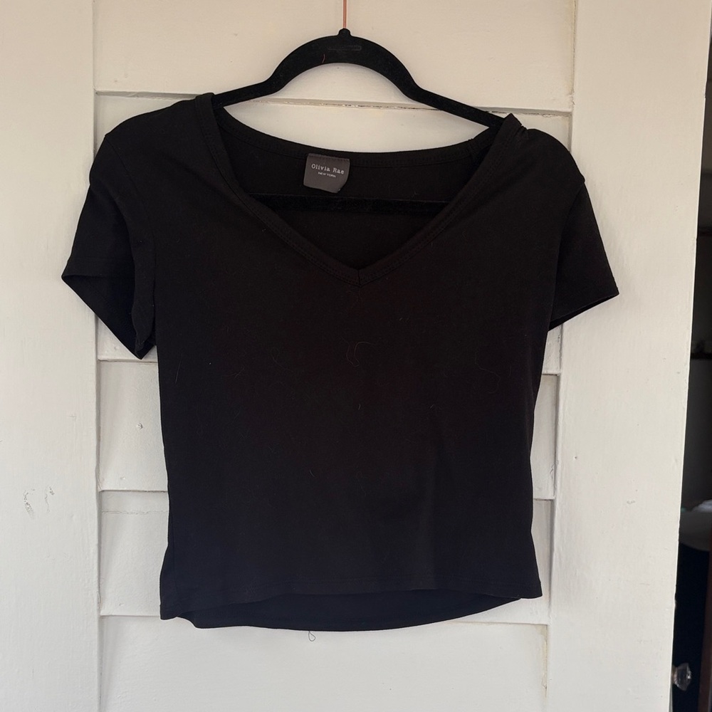 Olivia Rae Black V-Neck Short Sleeve Tee